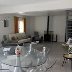 Maison 2 4 Lits 15mn Aeroport De Beauvais 5mn Du Chateau De La Trye Holiday home Hermes
