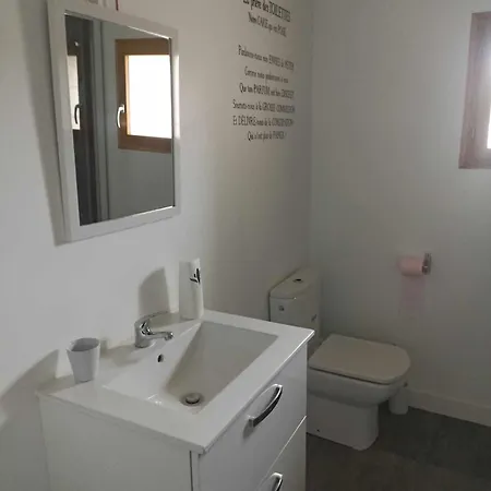 5mn Du Chateau De La Trye 15mn Aeroport De Beauvais Maison 84m2 Holiday home Hermes