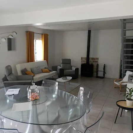 5mn Du Chateau De La Trye 15mn Aeroport De Beauvais Maison 84m2 Holiday home Hermes