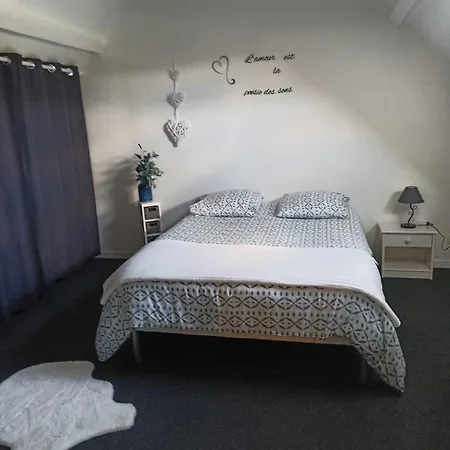 5mn Du Chateau De La Trye 15mn Aeroport De Beauvais Maison 84m2 *
